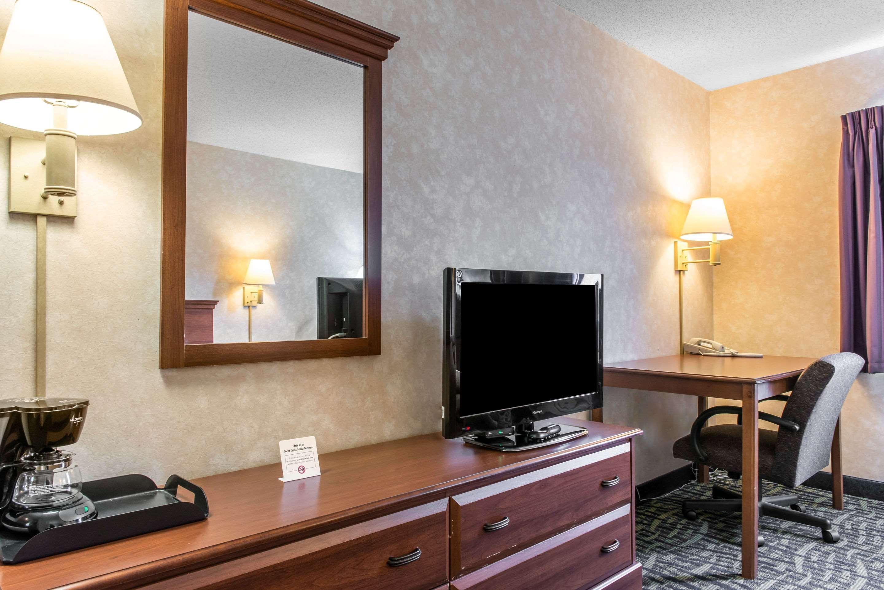 Quality Inn & Suites Titusville Exterior photo