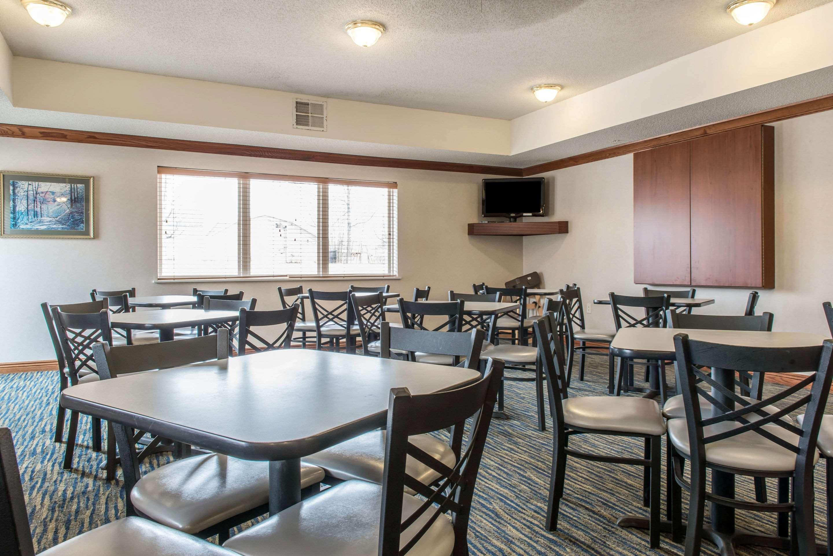 Quality Inn & Suites Titusville Exterior photo